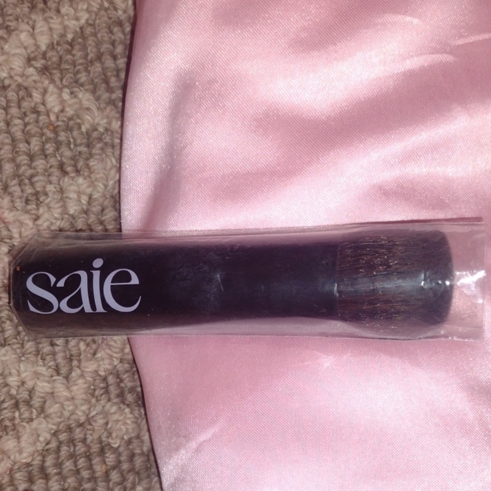 COPY - Saie Makeup Brush